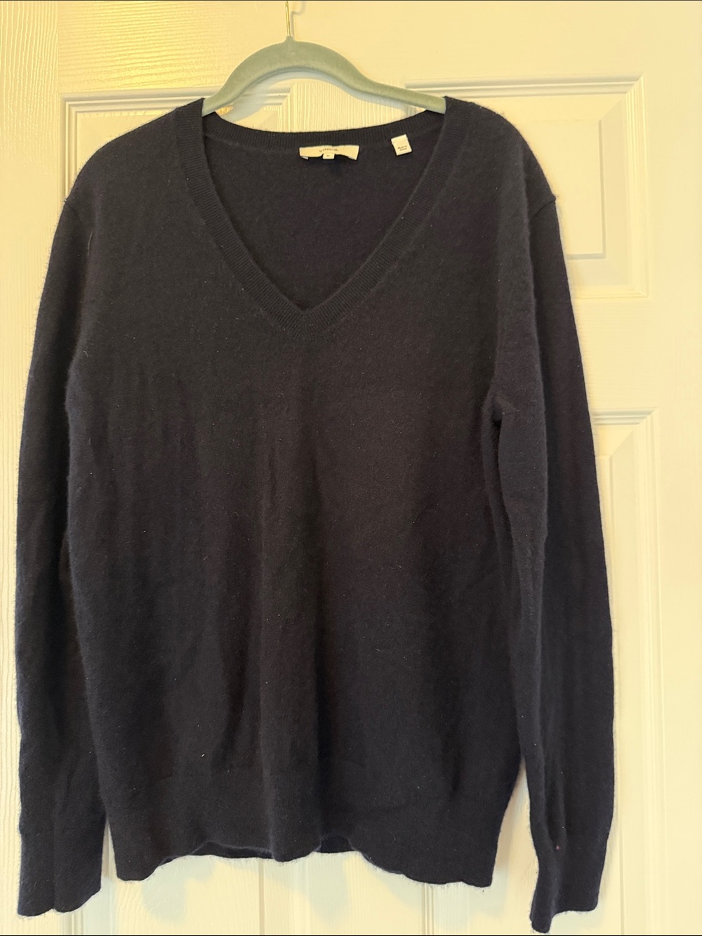Vince Cashmere V-Neck Sweater - Navy Blue